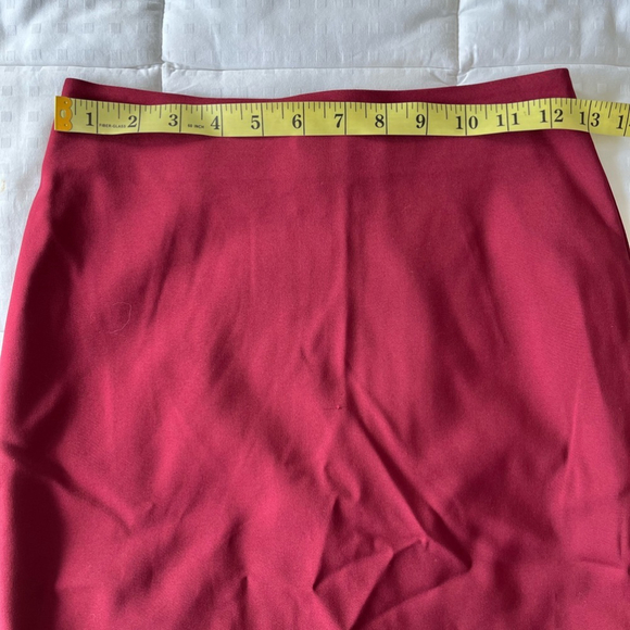 SOLD 👠 Icone Simons Burgundy Pencil Skirt XS - Picture 8 of 12